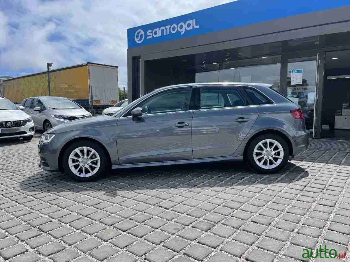 2015' Audi A3 Sportback photo #3