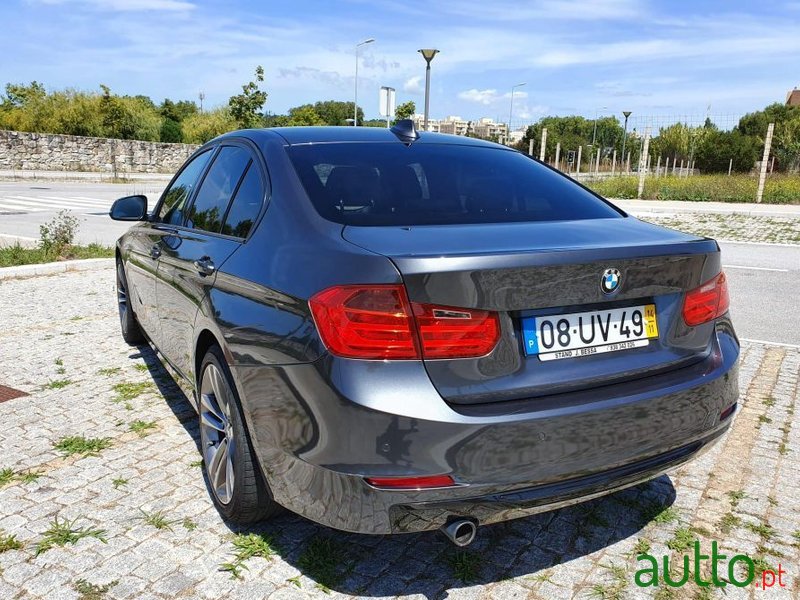 2014' BMW 318 Sport photo #5