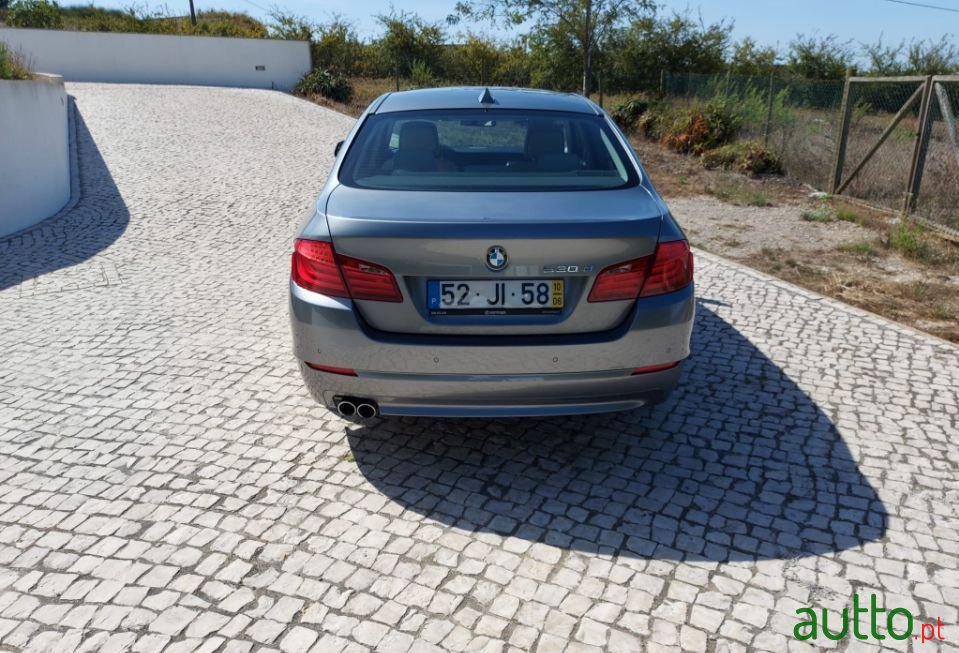 2010' BMW 530 photo #4