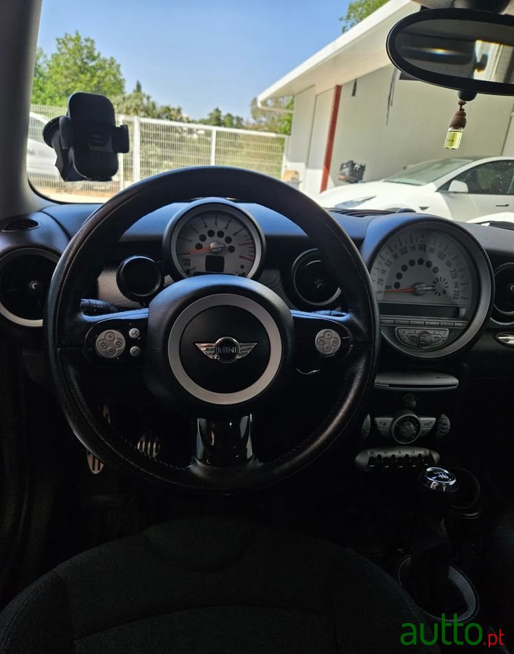 2010' MINI Cooper S 3 Portas photo #4