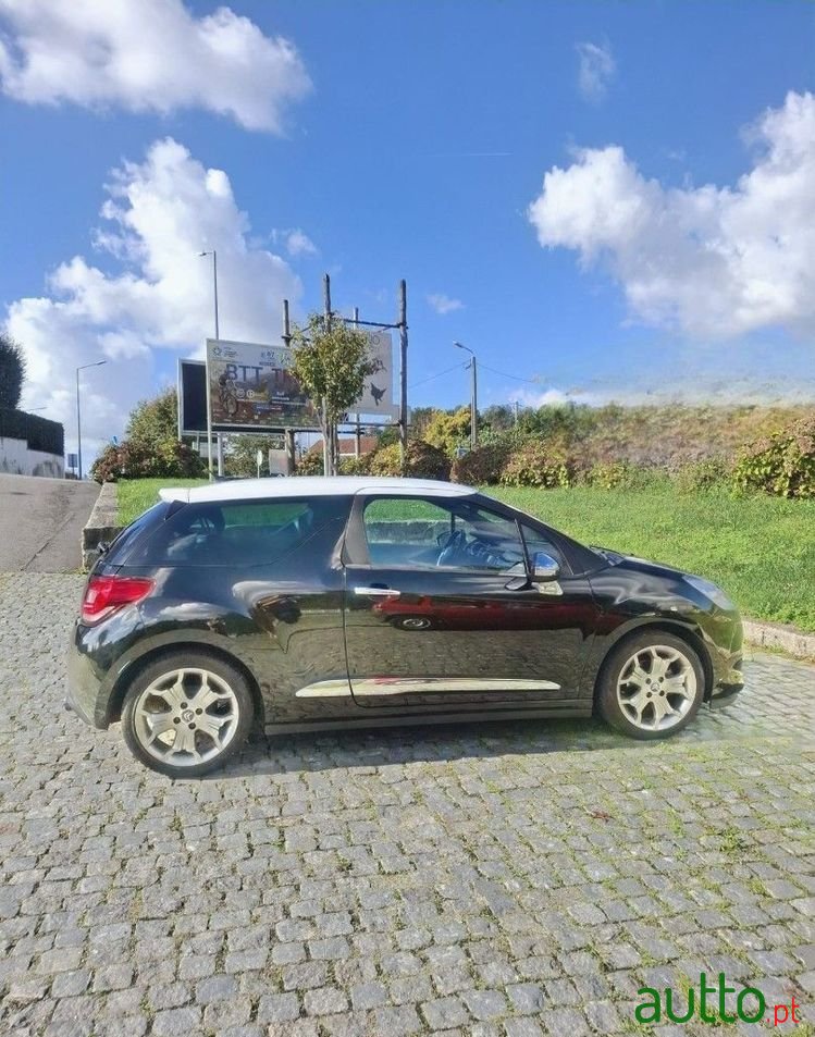 2012' Citroen DS3 1.2 Vti Chic photo #4