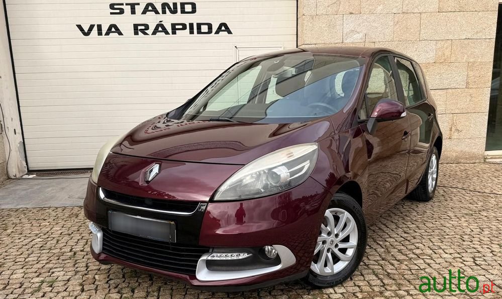 2012' Renault Scenic photo #1