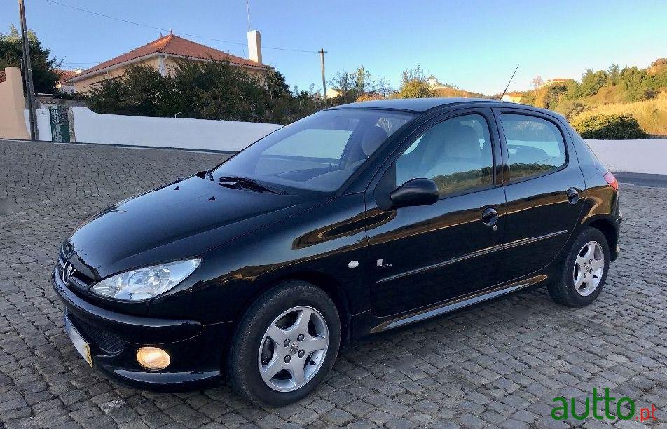 2005' Peugeot 206 photo #1