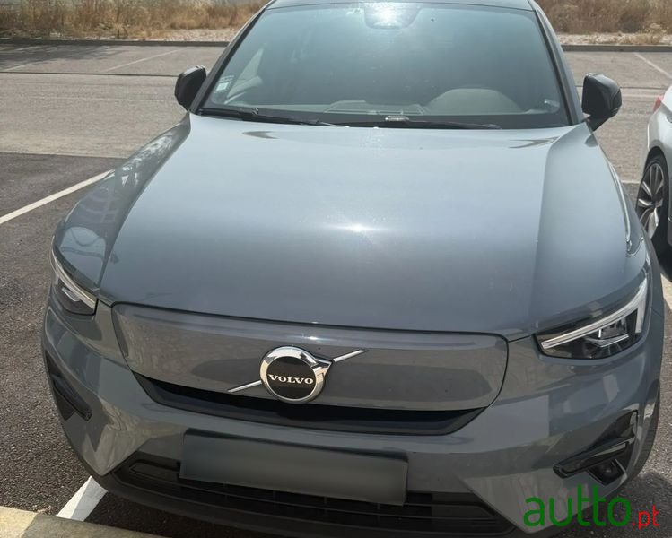 2023' Volvo C40 photo #2