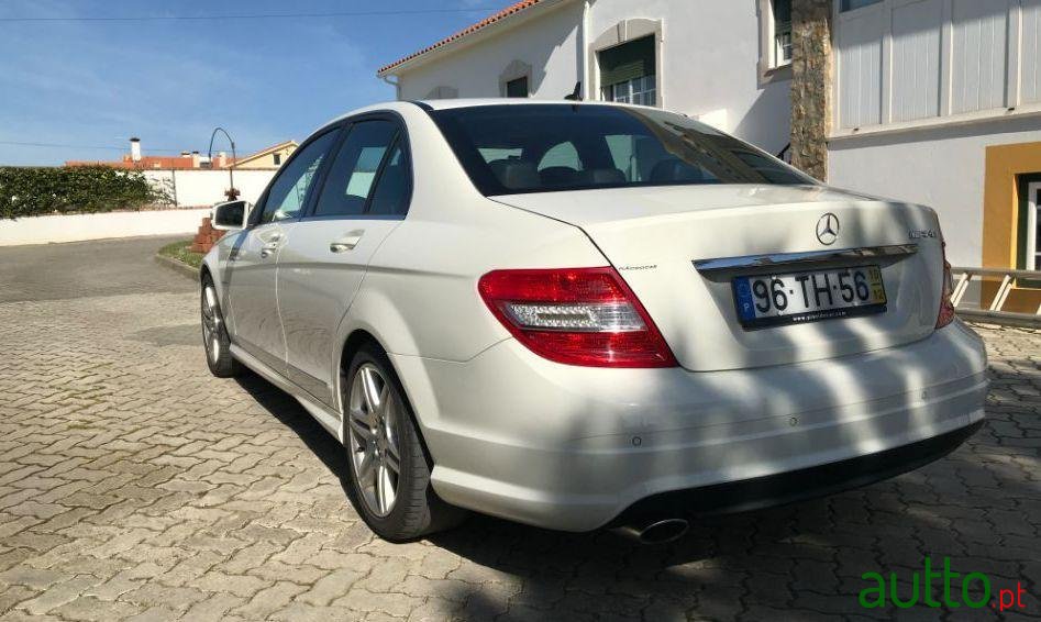 2010' Mercedes-Benz C-250 photo #1