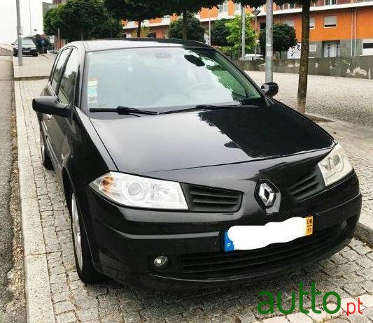 2006' Renault Megane photo #3