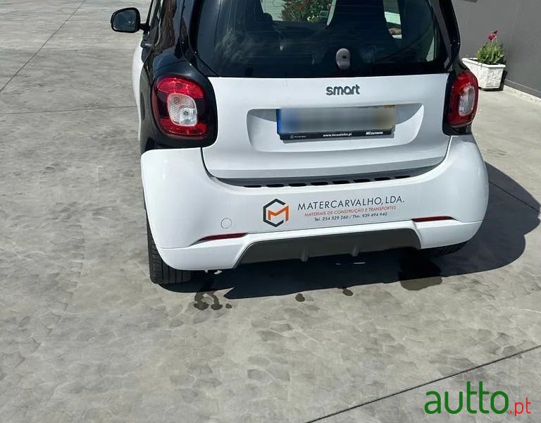 2019' Smart Fortwo photo #4