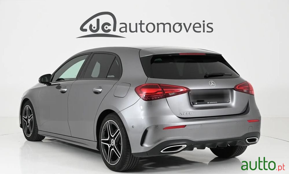 2024' Mercedes-Benz Classe A photo #2