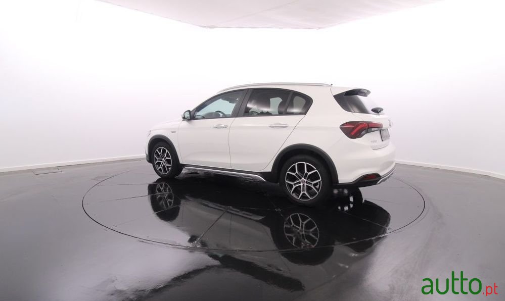 2022' Fiat Tipo Cross 1.0 T3 photo #4