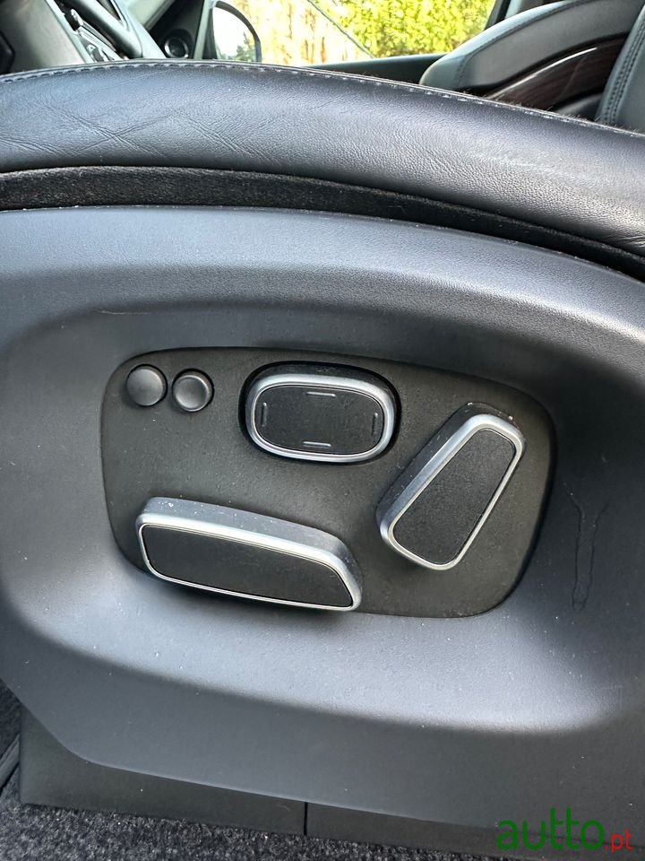 2014' Land Rover Range Rover photo #3