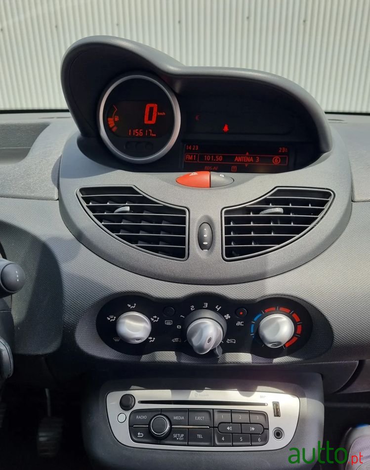 2012' Renault Twingo photo #5