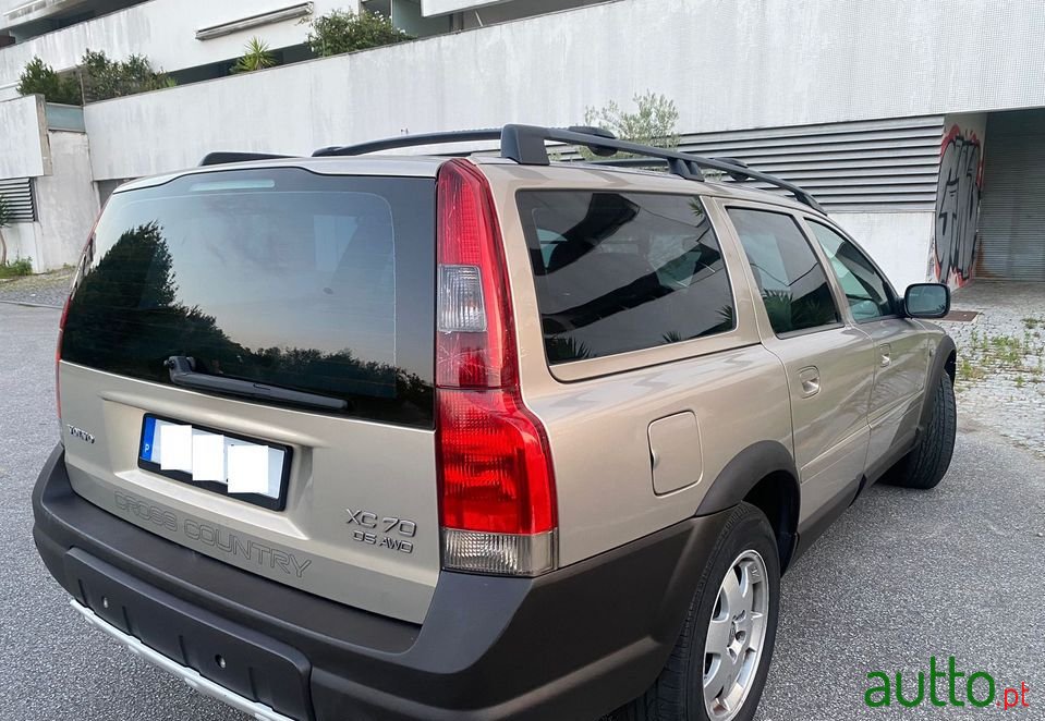 2004' Volvo Xc-70 photo #1