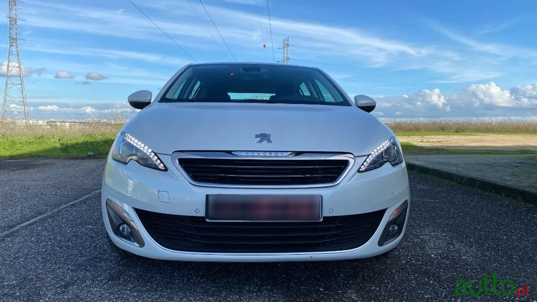 2015' Peugeot 308 photo #2