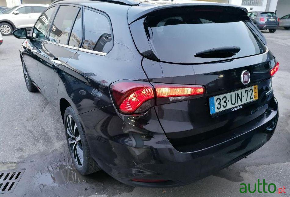 2018' Fiat Tipo Station Wagon photo #5