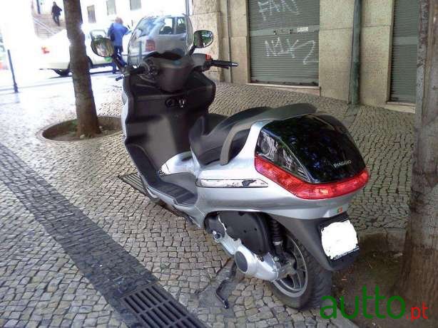 2004' Piaggio photo #2