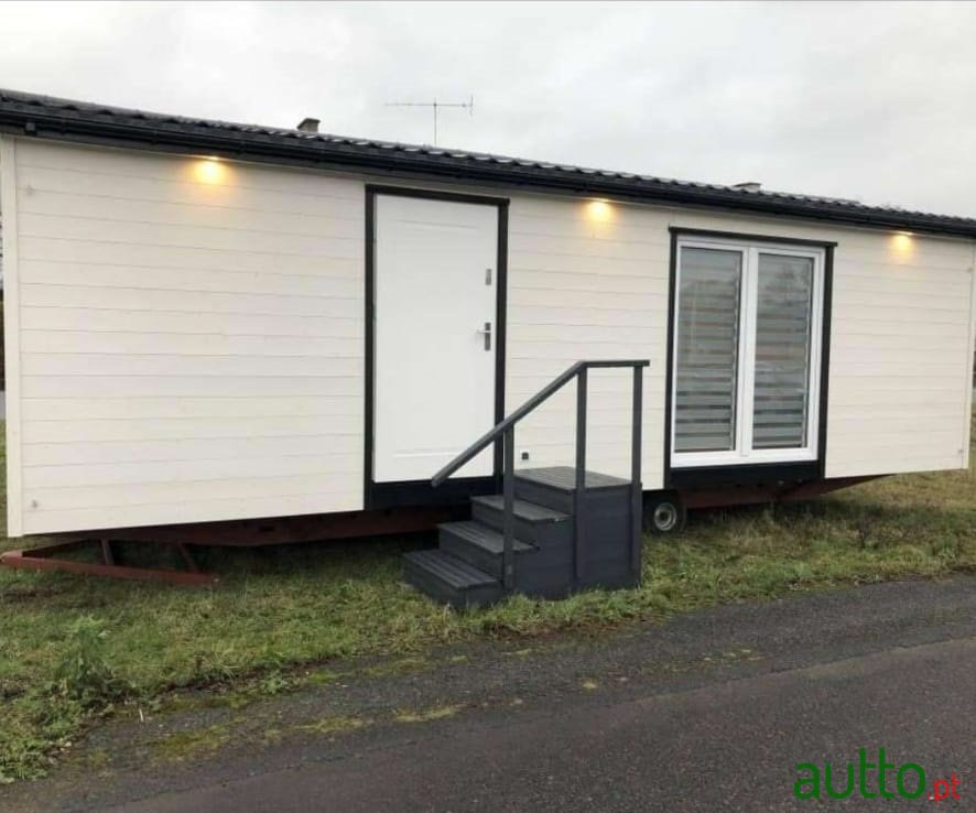 2018' Fiat 131 photo #2