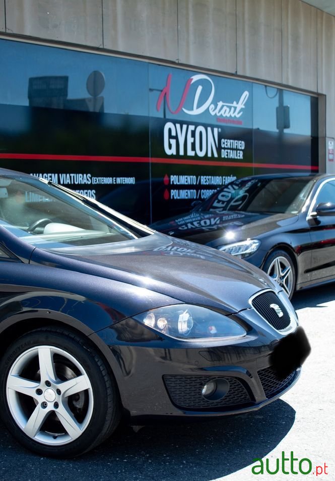 2011' SEAT Leon 1.6 Tdi Sport photo #5