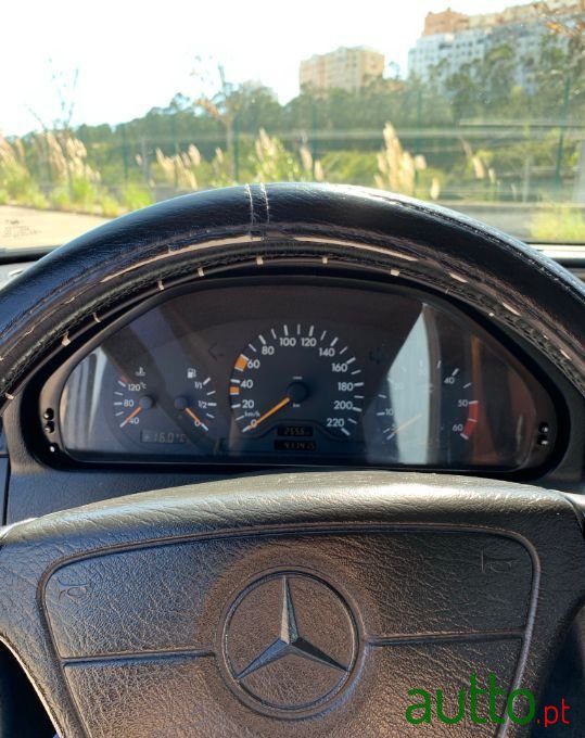 1998' Mercedes-Benz C-250 photo #6