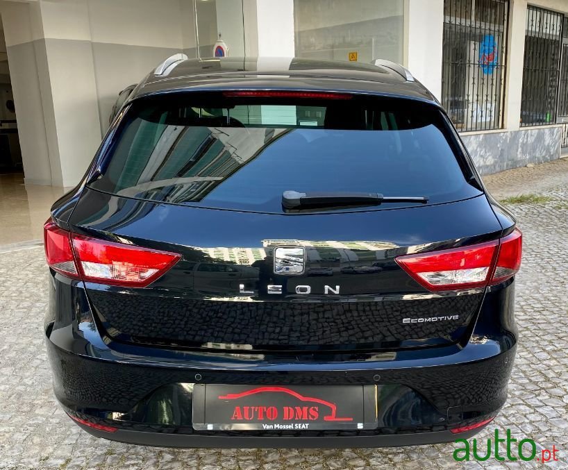 2014' SEAT Leon St photo #5