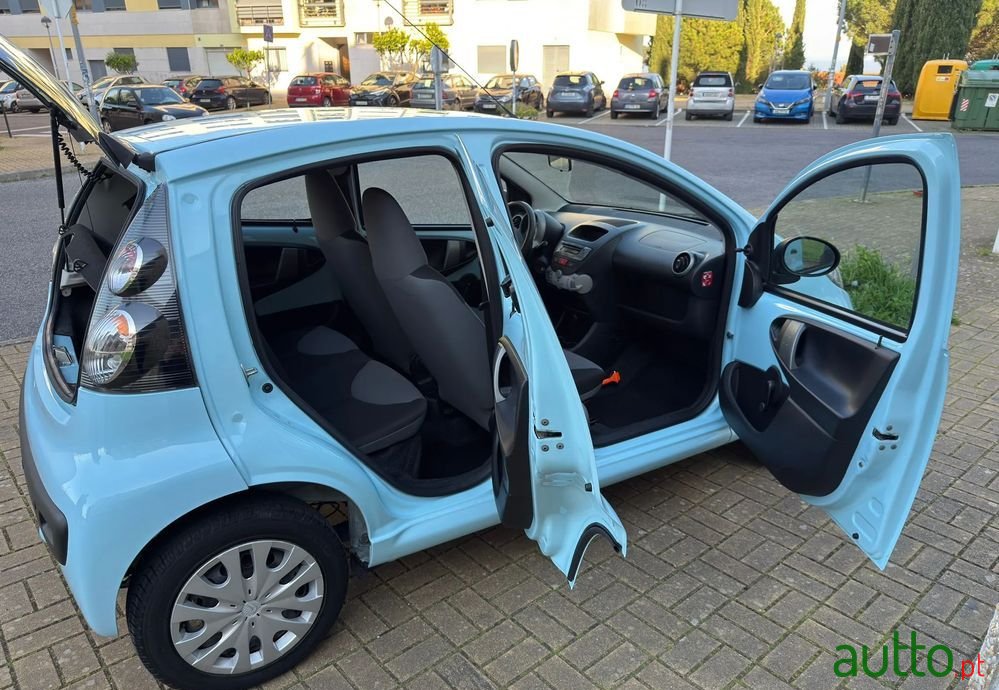 2013' Citroen C1 1.0 Style photo #3