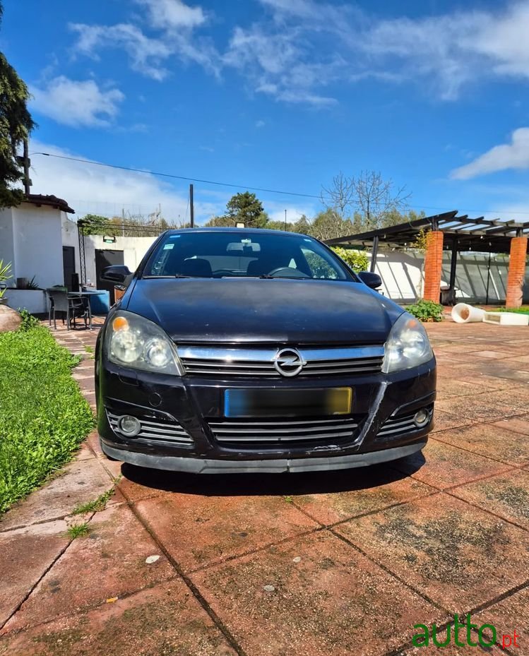 2006' Opel Astra Gtc 1.3 Cdti photo #5