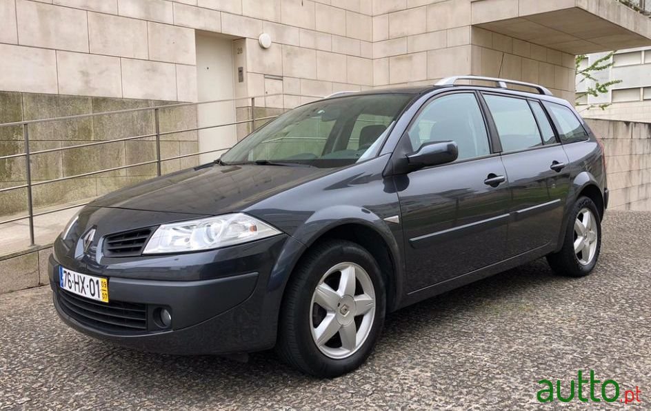 2009' Renault Megane Break photo #1