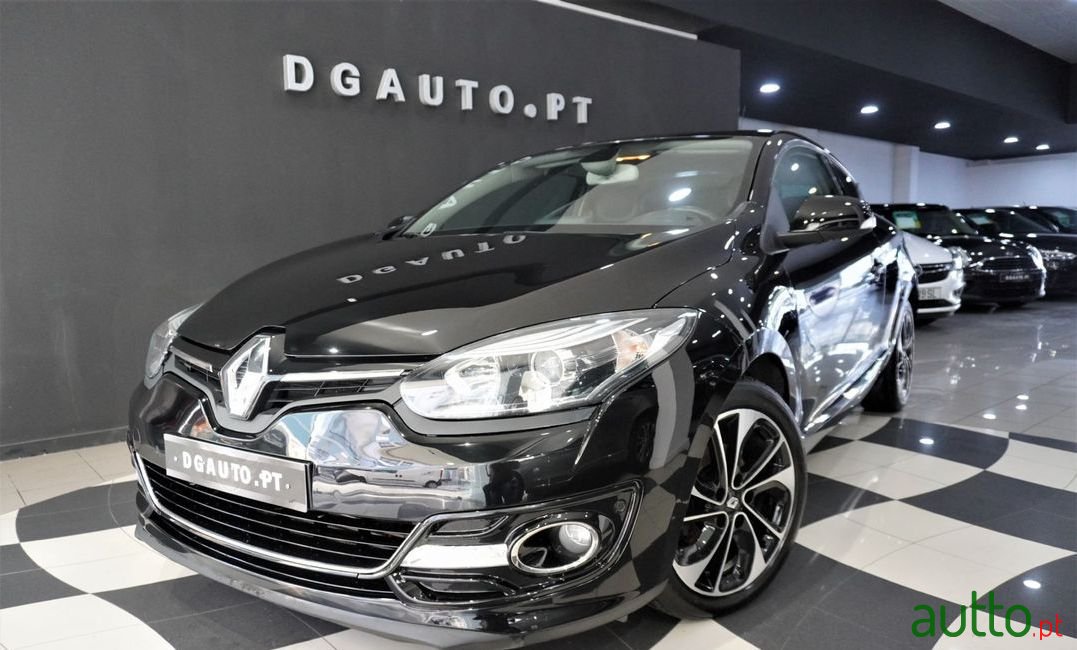 2014' Renault Megane photo #1