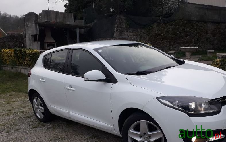 2015' Renault Megane photo #2