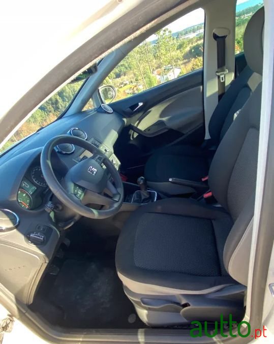 2016' SEAT Ibiza photo #5