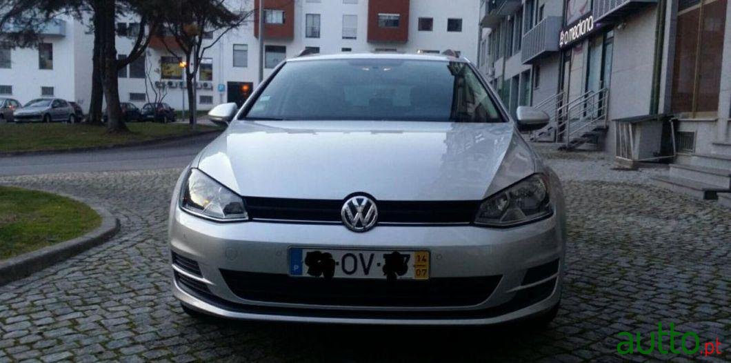 2014' Volkswagen Golf Variant photo #2