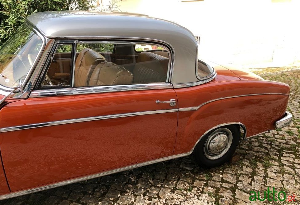 1970' Mercedes-Benz 220 photo #2