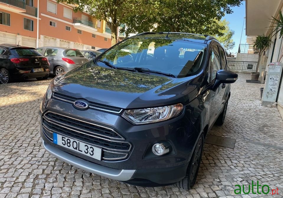 2015' Ford Ecosport photo #3