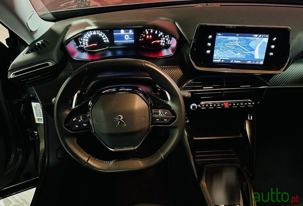 2021' Peugeot 2008 photo #6