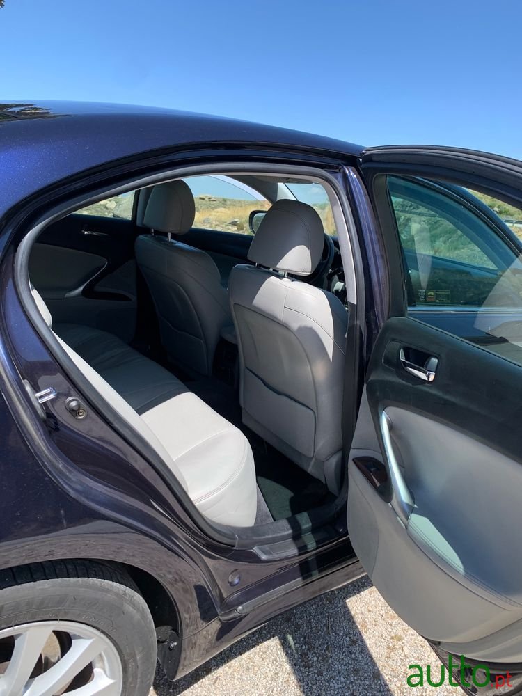 2007' Lexus IS D Luxury 48 photo #5