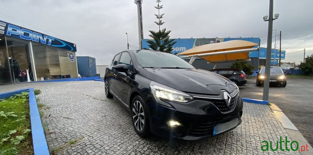 2019' Renault Clio photo #5