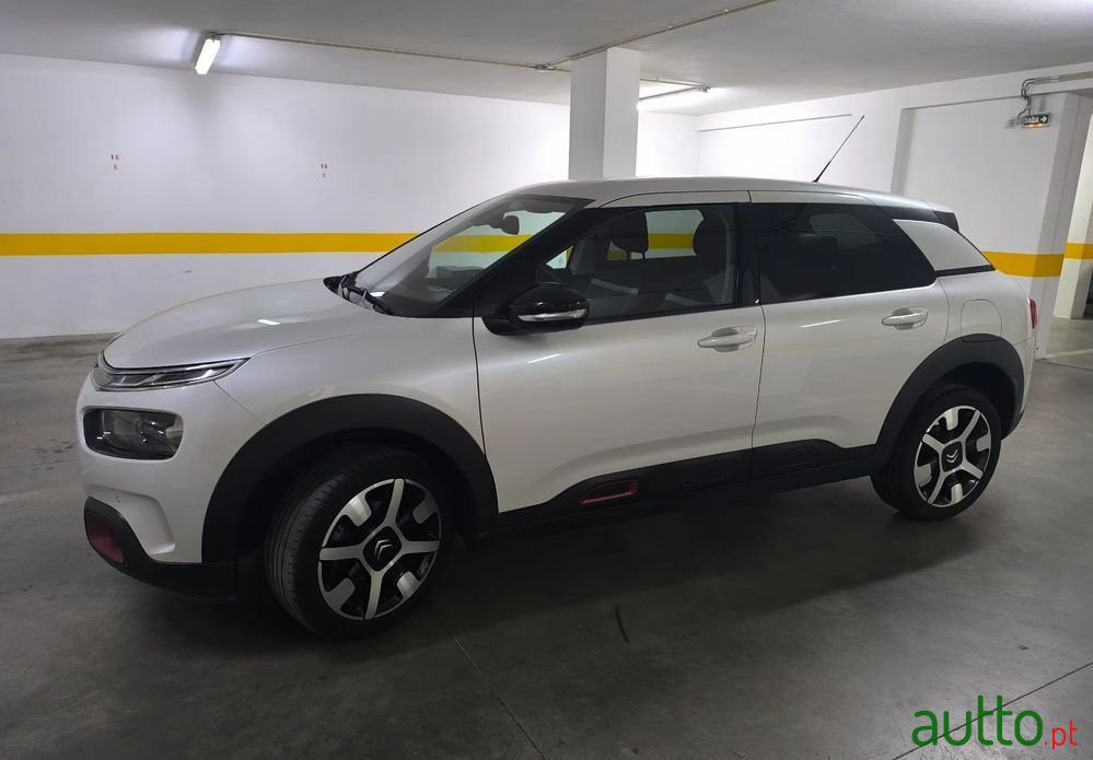 2018' Citroen C4 Cactus photo #1