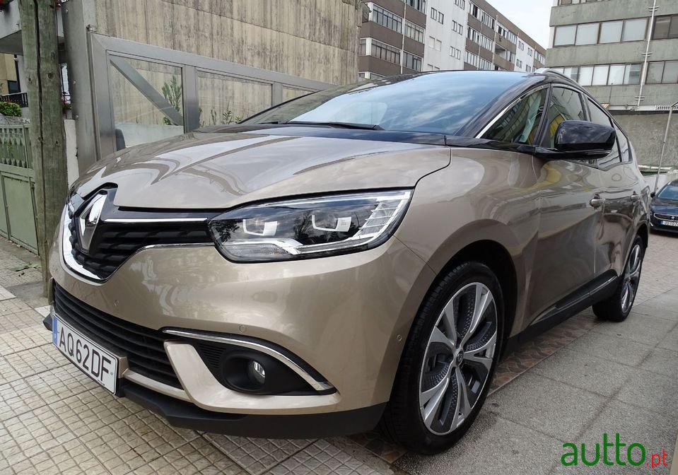2017' Renault Grand Scenic photo #2