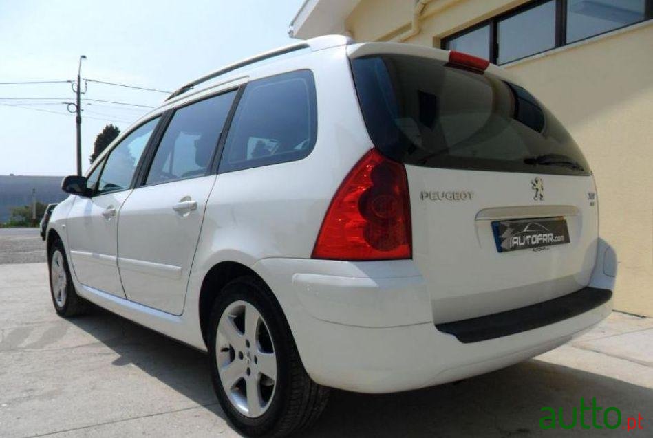2007' Peugeot 307 Sw photo #1