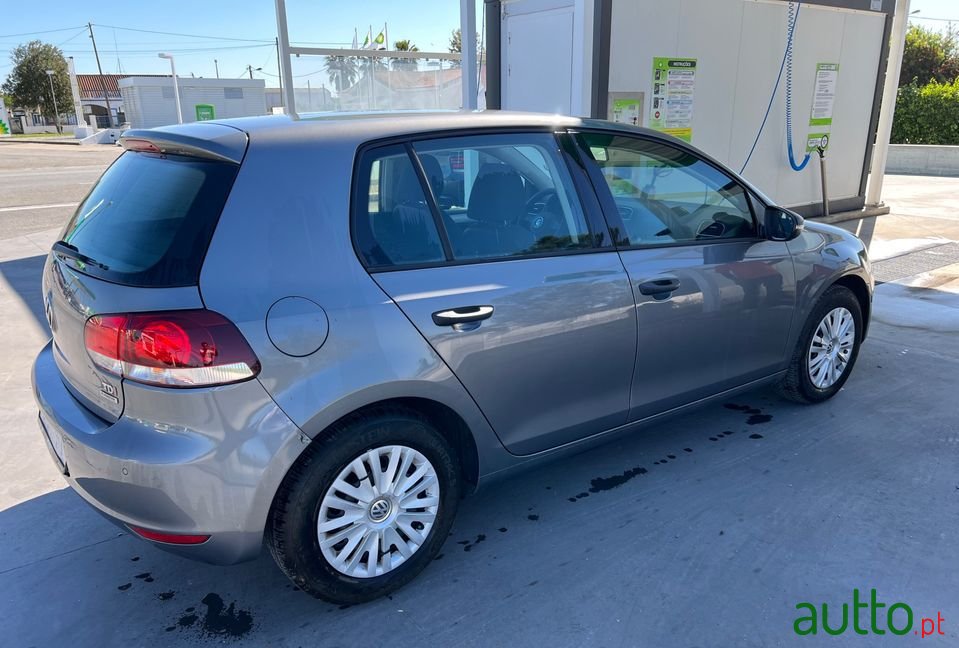 2012' Volkswagen Golf photo #3