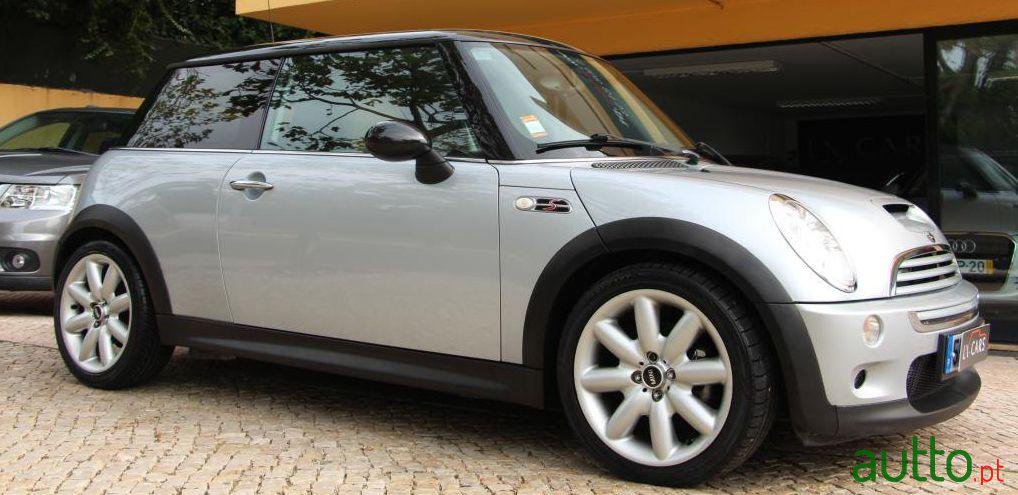 2006' MINI Cooper S Auto. photo #3