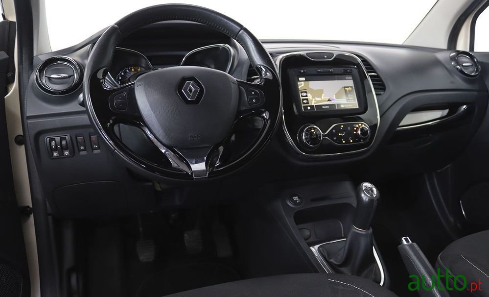 2014' Renault Captur 0.9 Tce Expression photo #4
