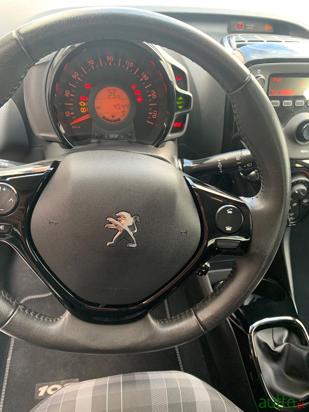 2019' Peugeot 108 photo #5