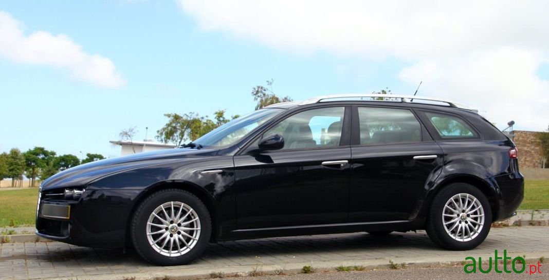 2006' Alfa Romeo 159 Sportwagon photo #1