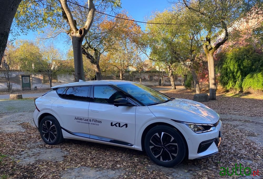 2024' Kia EV6 77.4 Kwh Gt-Line photo #2