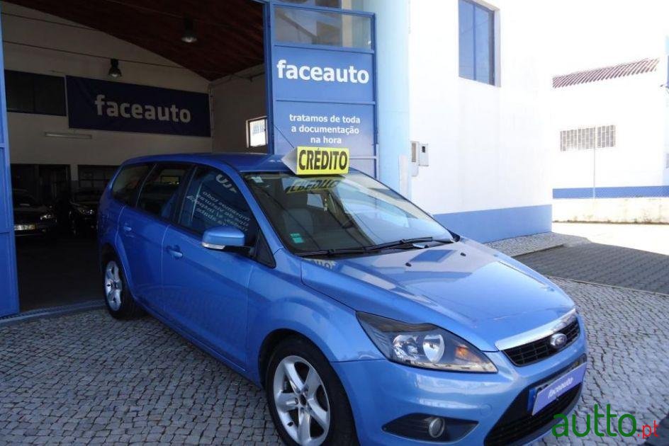 2010' Ford Focus Sw photo #1