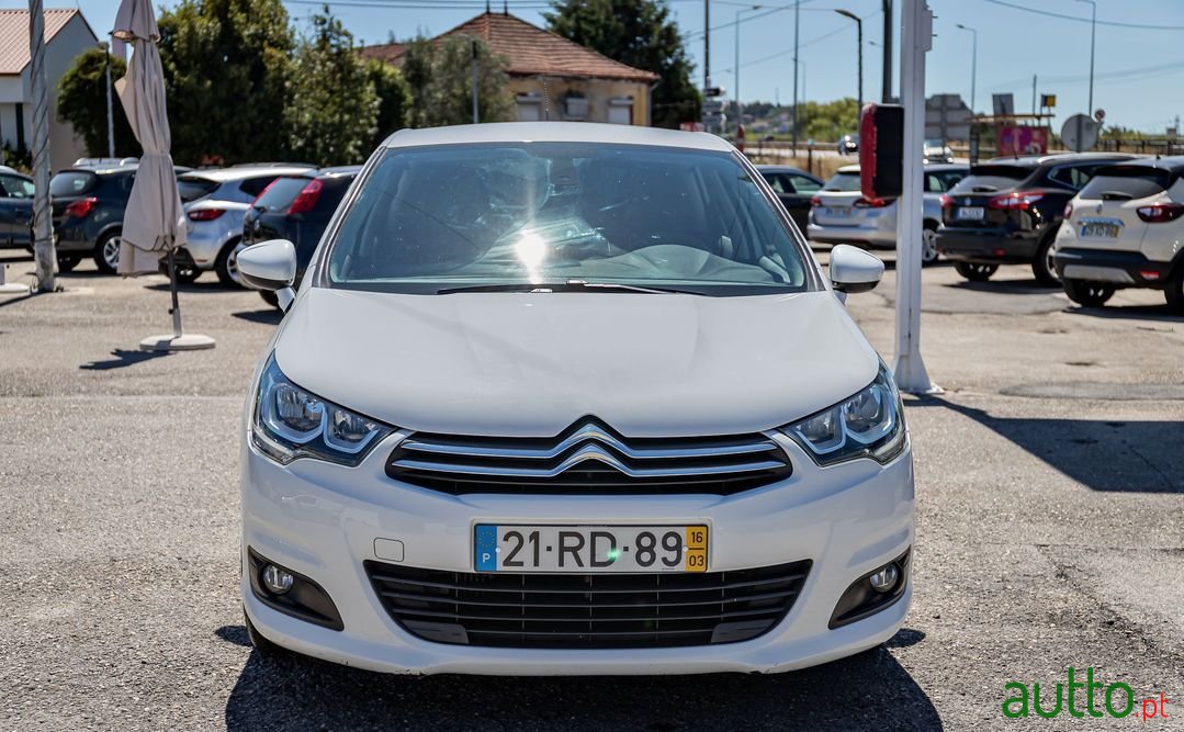 2016' Citroen C4 photo #2