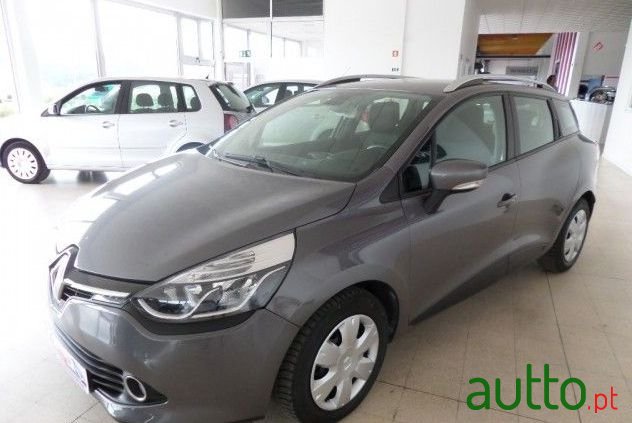 2014' Renault Clio Sport Tourer photo #2