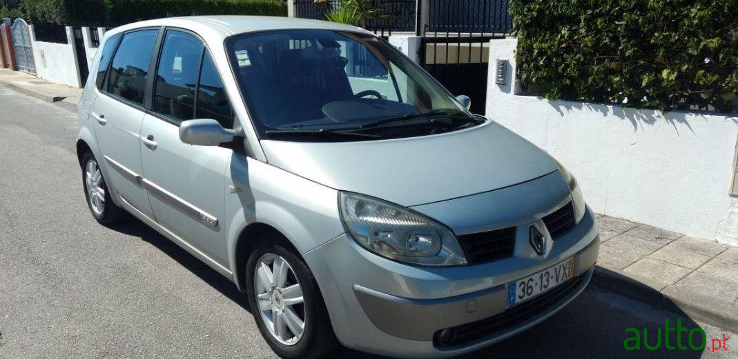2004' Renault Scenic photo #2
