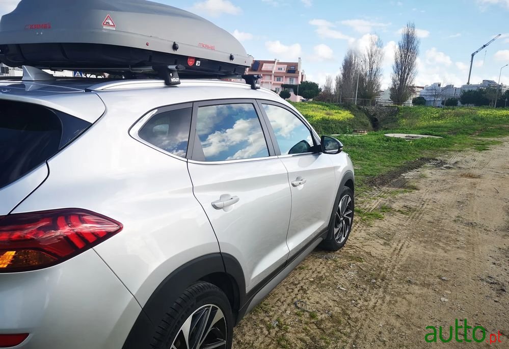 2019' Hyundai Tucson photo #6