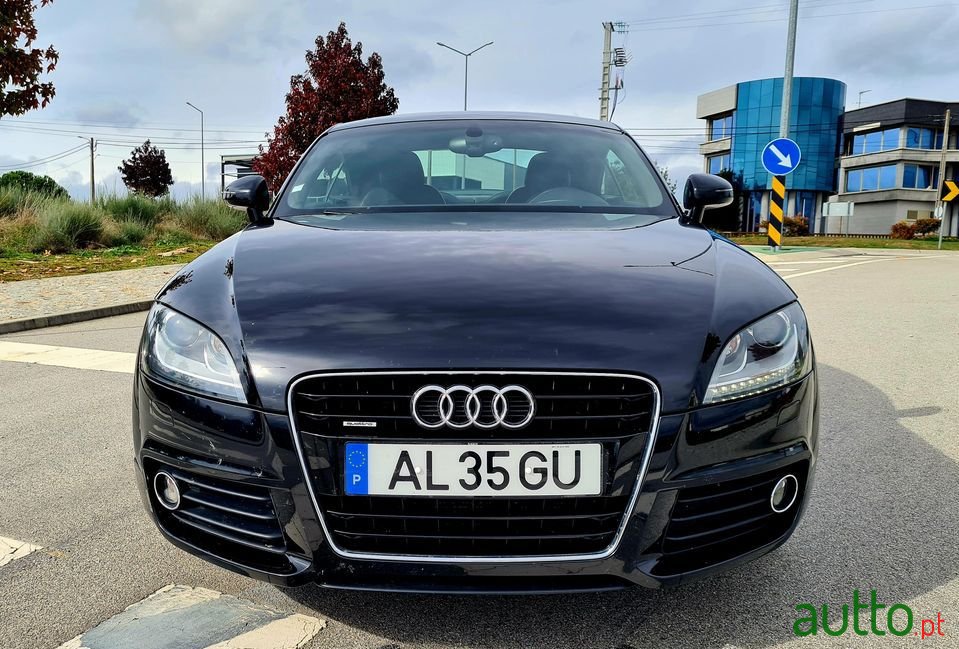 2010' Audi TT photo #2